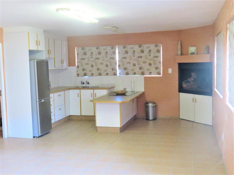 4 Bedroom Property for Sale in Calypso Beach Western Cape